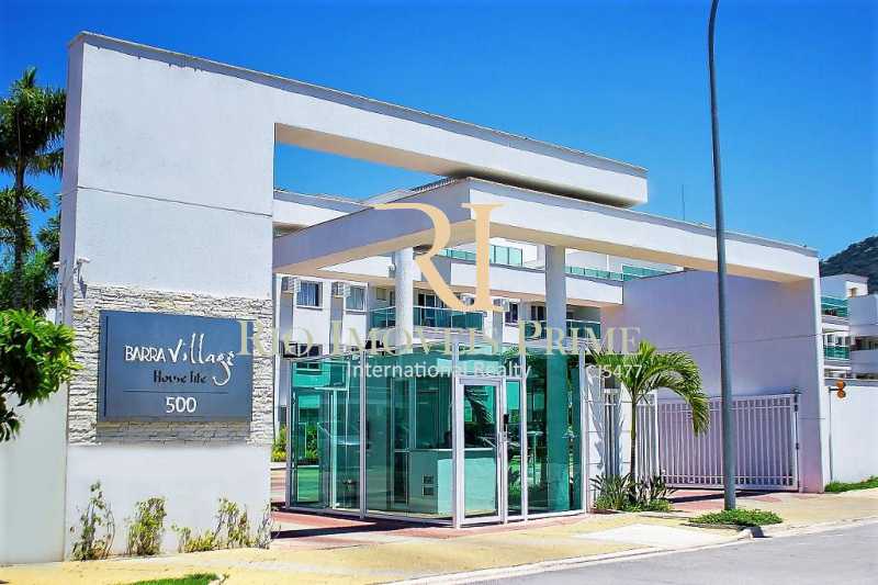 45 ENTRADA DO CONDOMÍNIO - 16