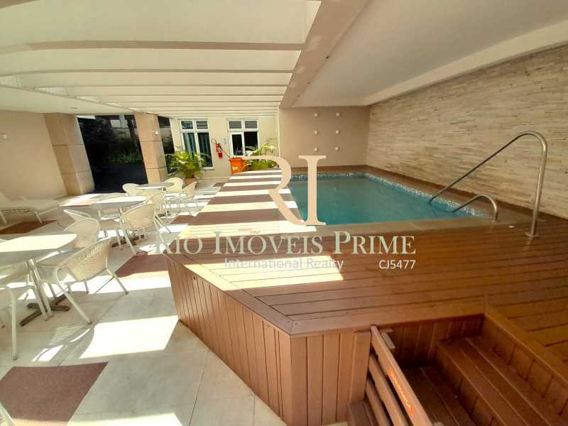 PISCINA - 2
