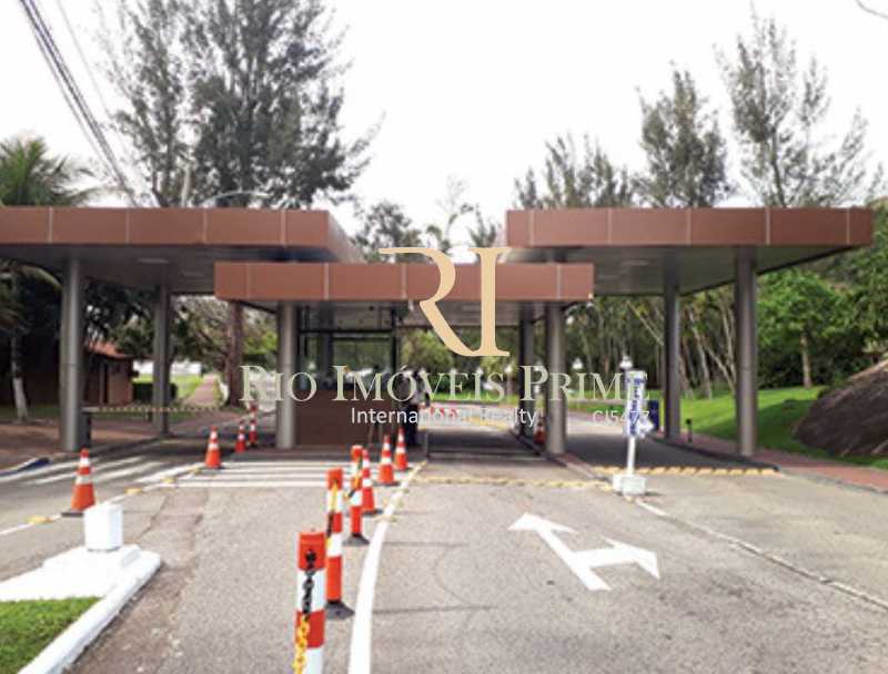 ENTRADA CONDOMÍNIO. - 12