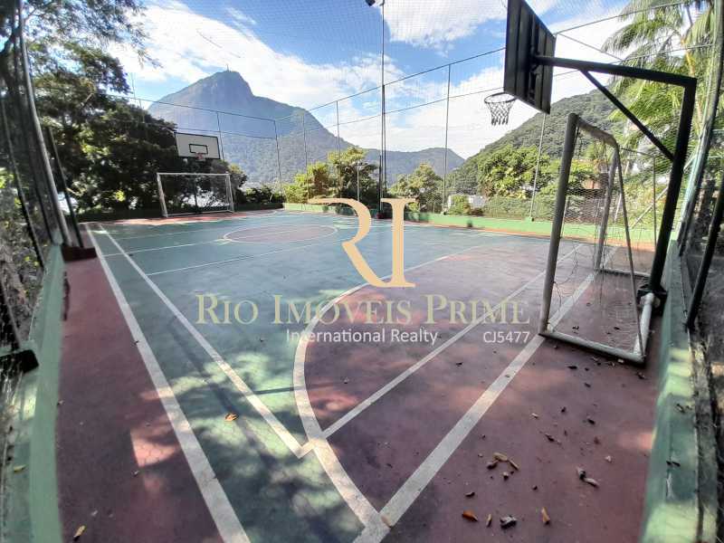 QUADRA DE ESPORTES - 5