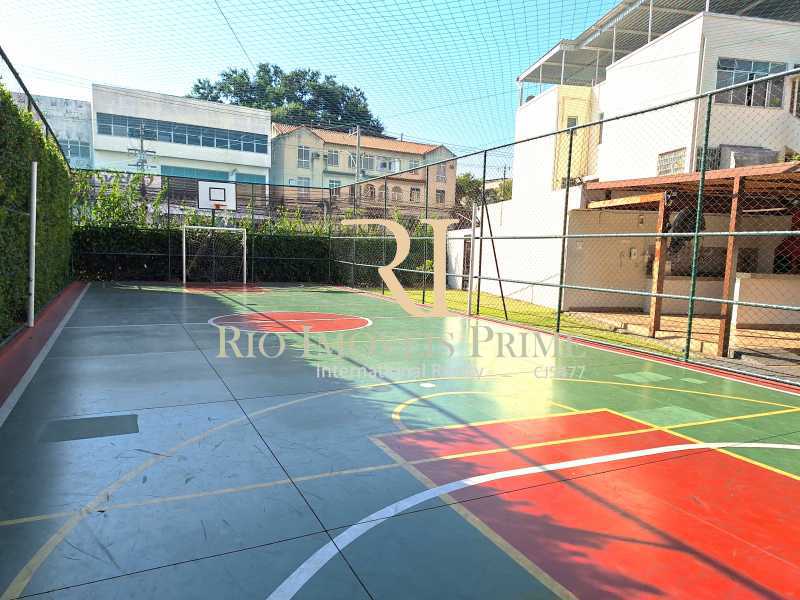 QUADRA DE ESPORTES - 9