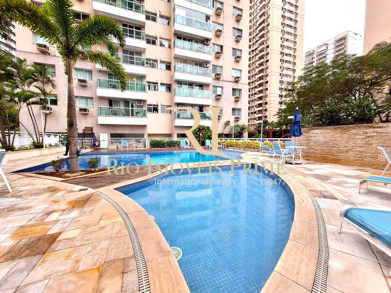 12 PISCINAS - 12