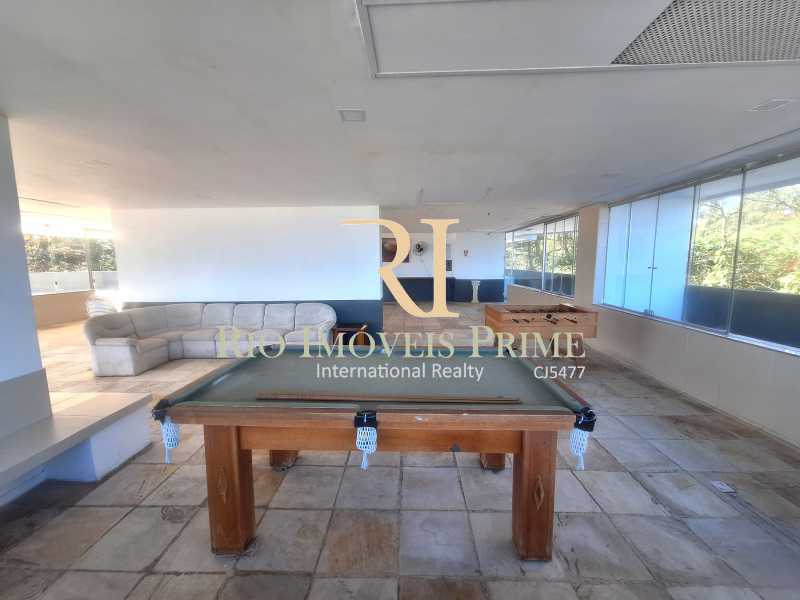 12 SALA DE JOGOS - 12