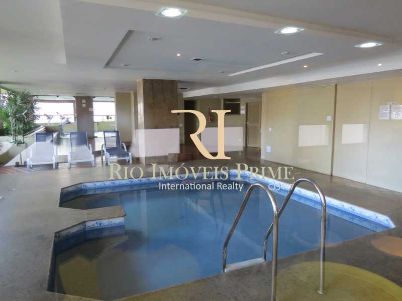 PISCINA - 2