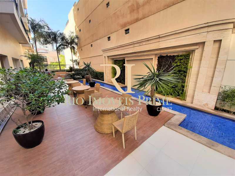 LOUNGE EXTERNO - 11