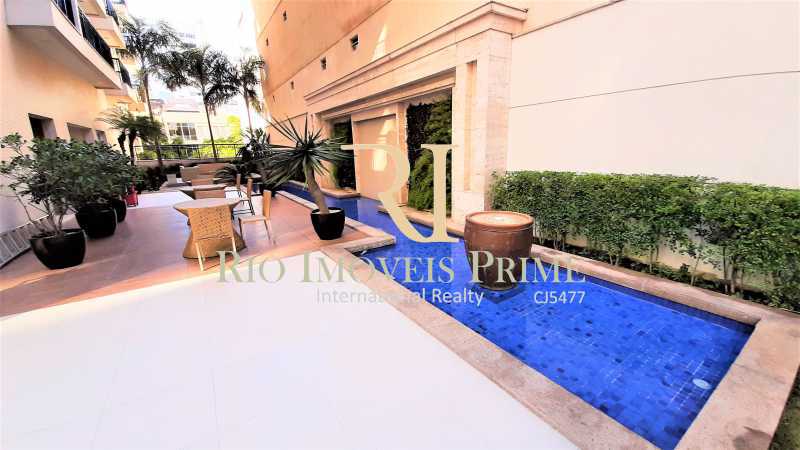 LOUNGE EXTERNO - 12