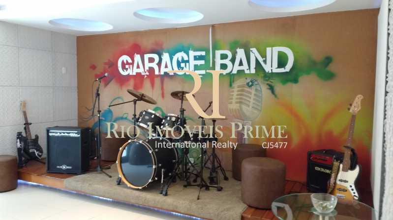 GARAGE BAND - 7