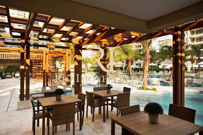 5 LOUNGE - 5