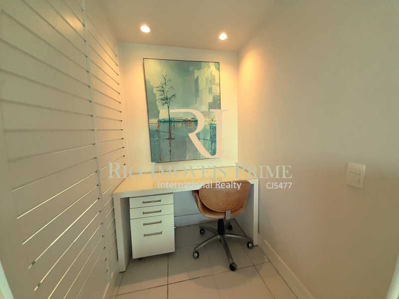 HOME OFFICE - 5