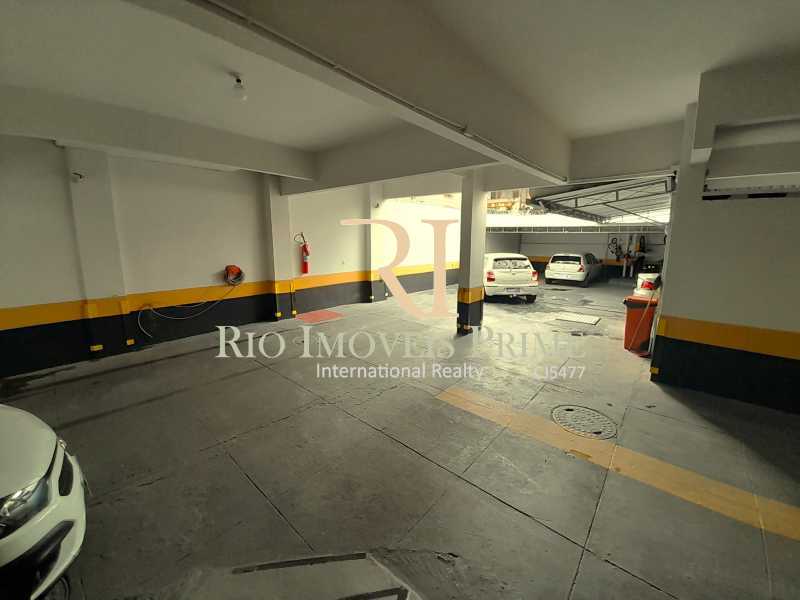 GARAGEM - 18