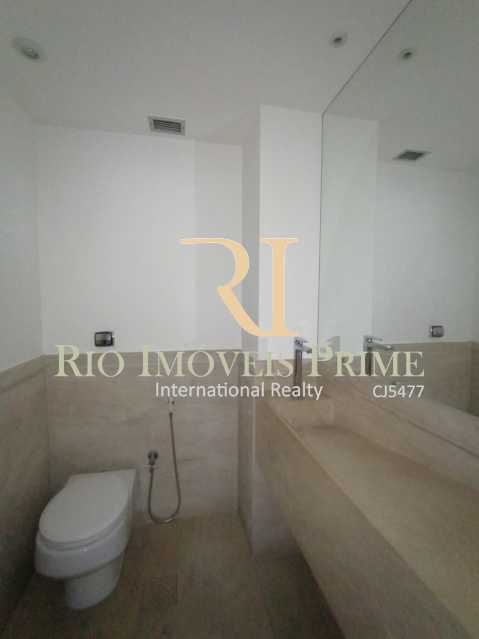 WhatsApp Image 2023-02-02 at 1 - 7