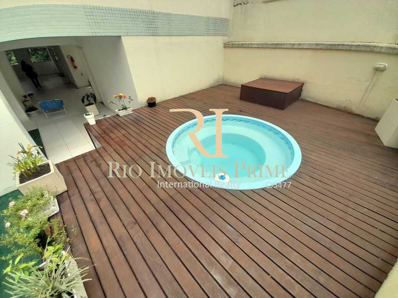 PISCINA - 21