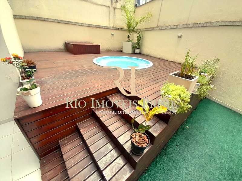 PISCINA - 22