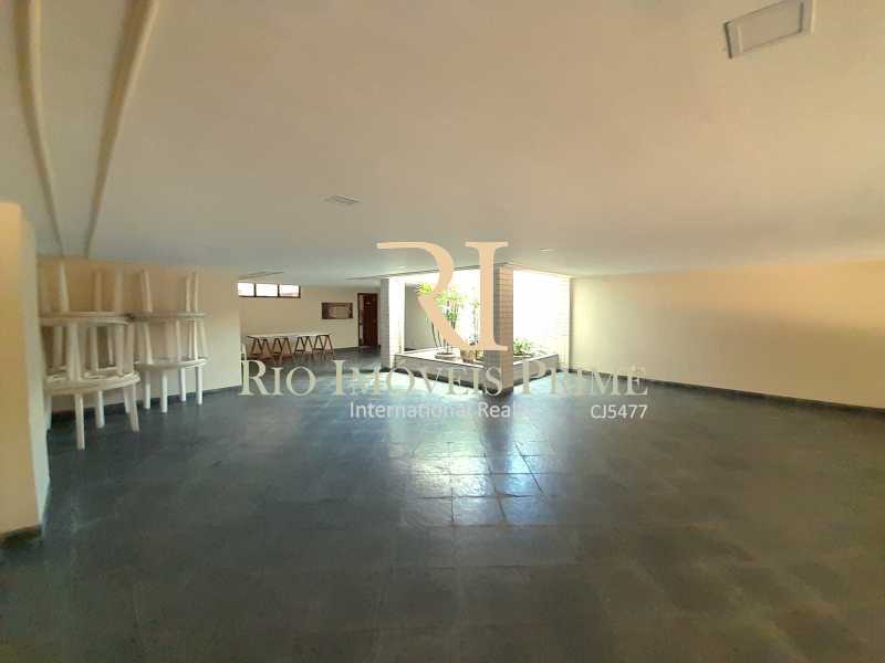 SALÃO DE FESTAS - 30