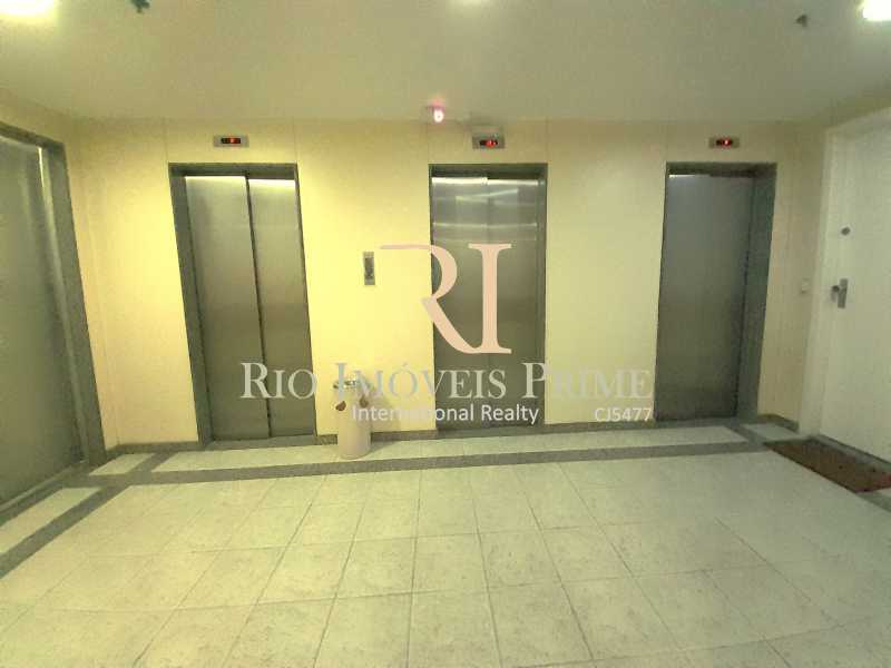 15 ELEVADORES - 15