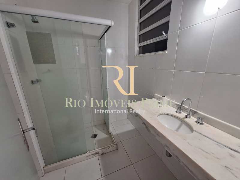 Conheça BANHEIRO SOCIAL do imóvel - Apartamento para alugar Rua Conde de Bonfim, Tijuca, Rio de Janeiro - R$ 2.800 - RPAP30233 - 12 BANHEIRO SOCIAL - 12