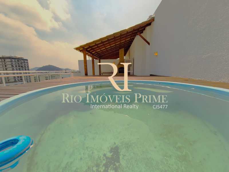 15 PISCINA-CHURRASQUEIRA - 15