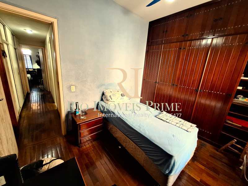 QUARTO3 - 12