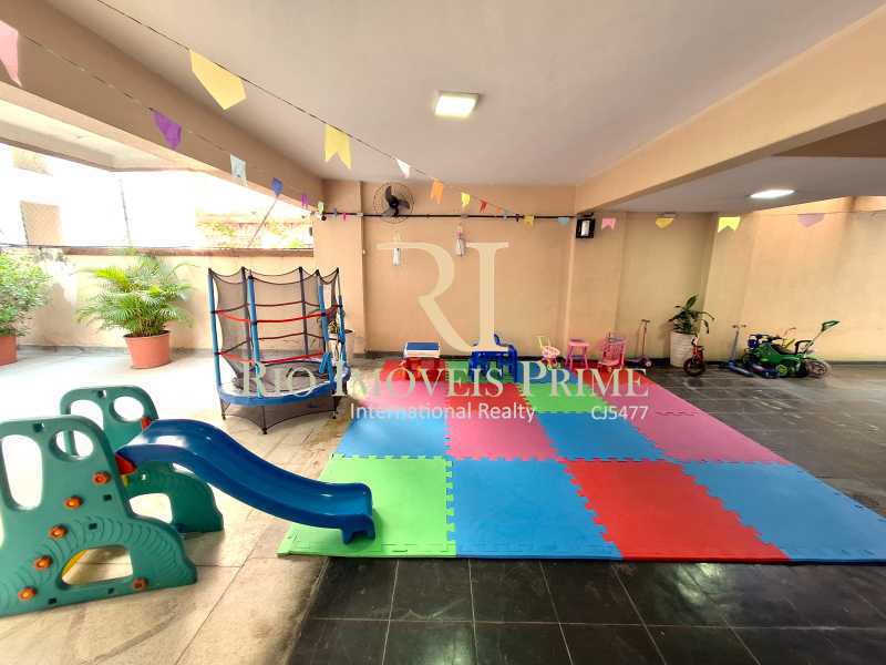 PLAYGROUND - 22