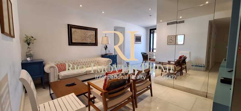 SALA DE ESTAR. - 4