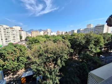 Ótima localização - Tijuca, metrô Afonso Pena, 3 quartos, suíte e vaga - RPAP30247