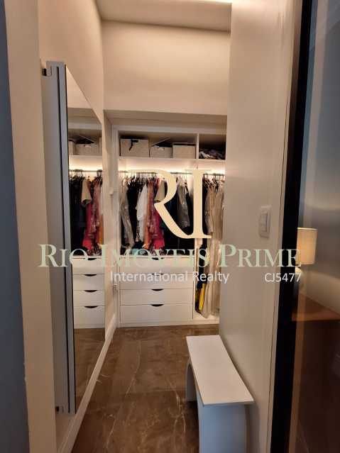 CLOSET SUÍTE MASTER - 11