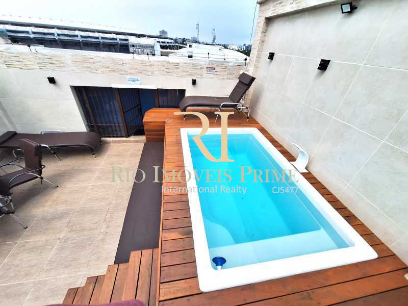 PISCINA CONDOMÍNIO - 21