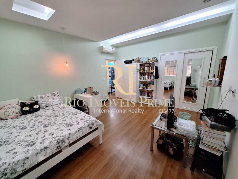 QUARTO3 - 12