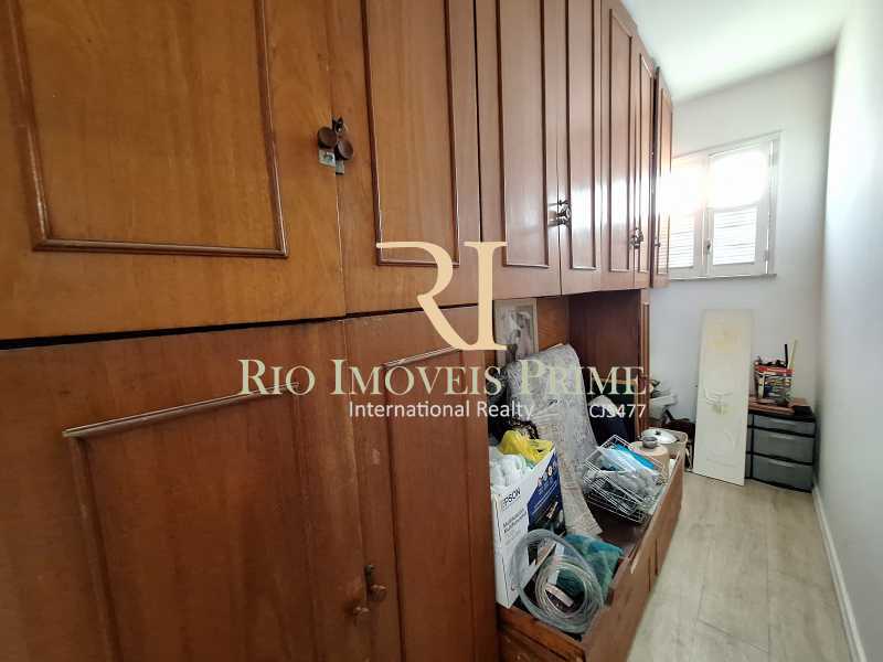 QUARTO DE SERVIÇO - 19