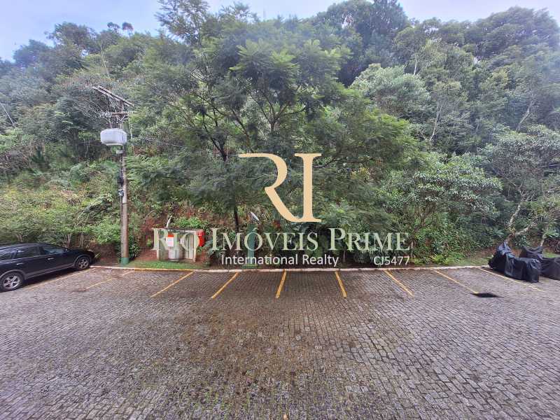 17 AREA VISTA - 17