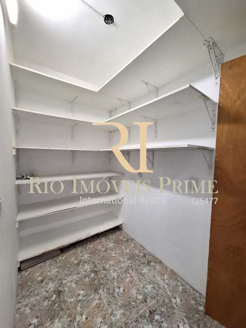 QUARTO DE SERVIÇO - 15