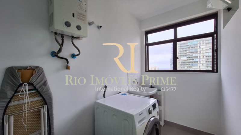 ÁRREA DE SERVIÇO - 14