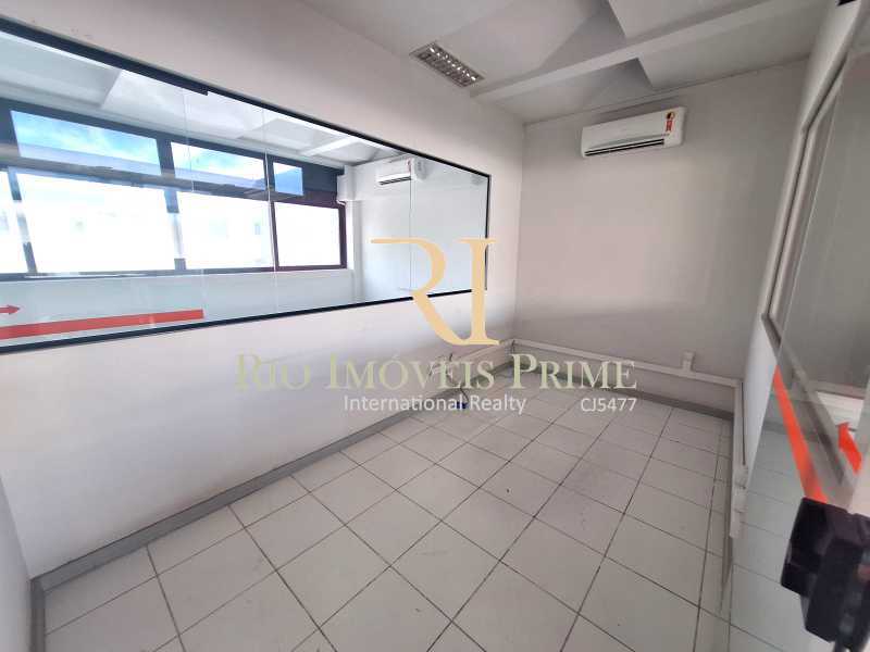 SALA2 - 9