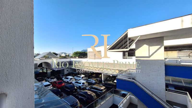 SHOPPING CAR. - 24