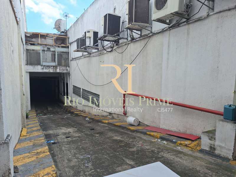 ENTRADA GARAGEM - 17