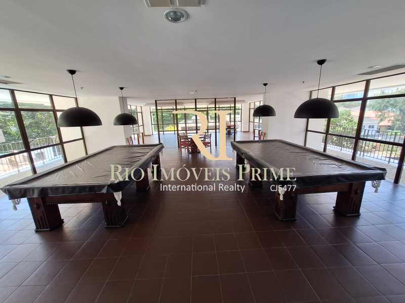 SALÃO DE JOGOS - 24