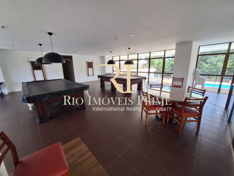 SALÃO DE JOGOS - 25