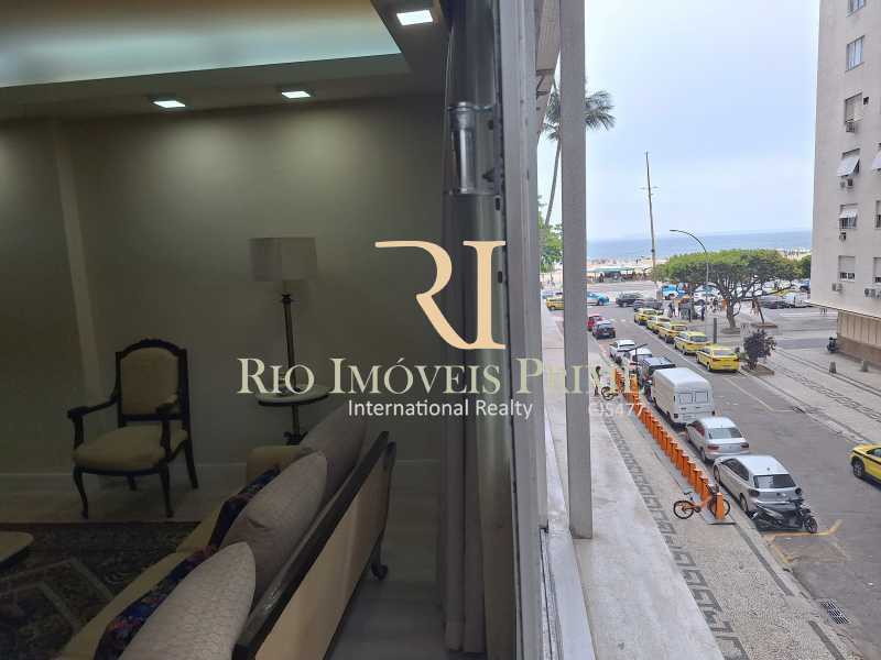 Conheça VISTA do imóvel - Copacabana, 3 quartos, 2 suítes, vista lateral mar - RPAP30277 - 1 VISTA - 1