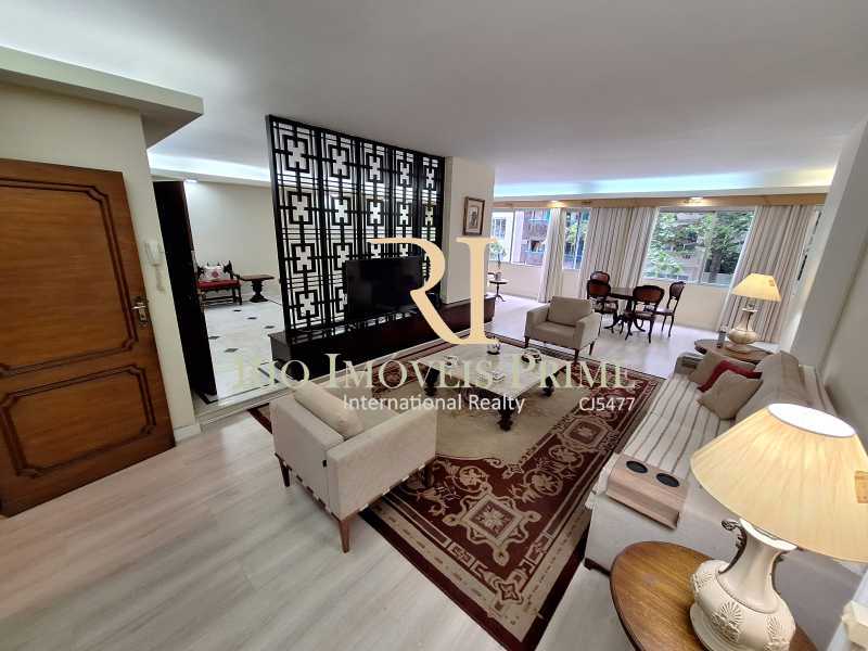 Conheça SALA DE ESTAR2 do imóvel - Copacabana, 3 quartos, 2 suítes, vista lateral mar - RPAP30277 - 3 SALA DE ESTAR2 - 3