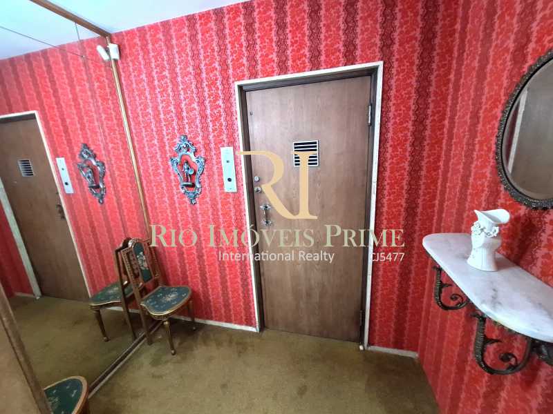 Conheça HALL ELEVADOR SOCIAL do imóvel - Copacabana, 3 quartos, 2 suítes, vista lateral mar - RPAP30277 - 25 HALL ELEVADOR SOCIAL - 25