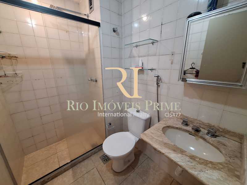 Conheça BANHEIRO do imóvel - Omni 2, flat em Botafogo - RPFL20060 - 13 BANHEIRO - 13