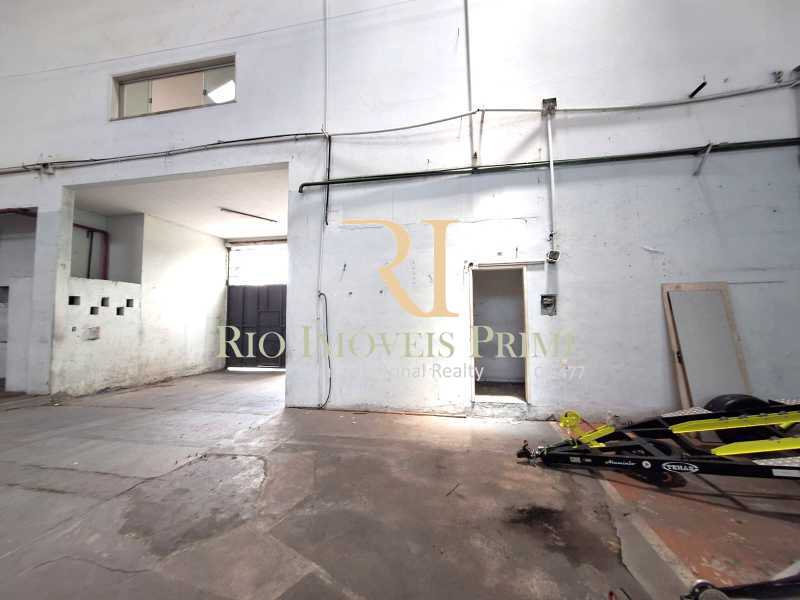 ENTRADA PRÉDIO3. - 24