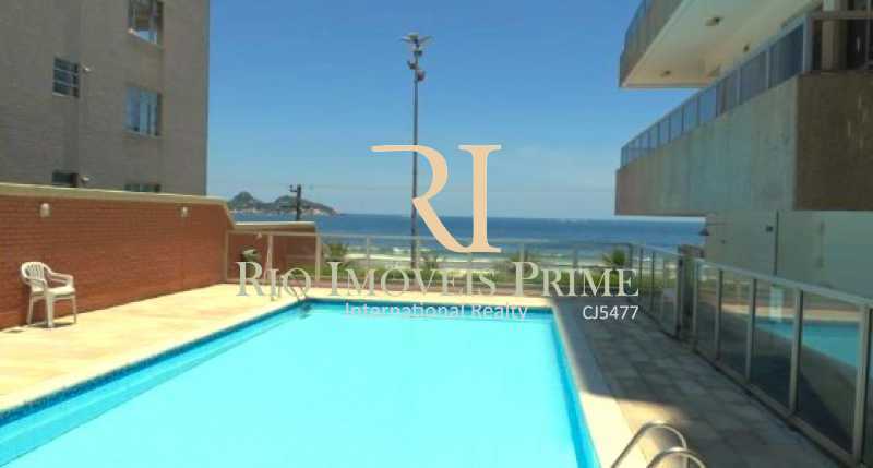 PISCINA COM VISTA MAR - 21