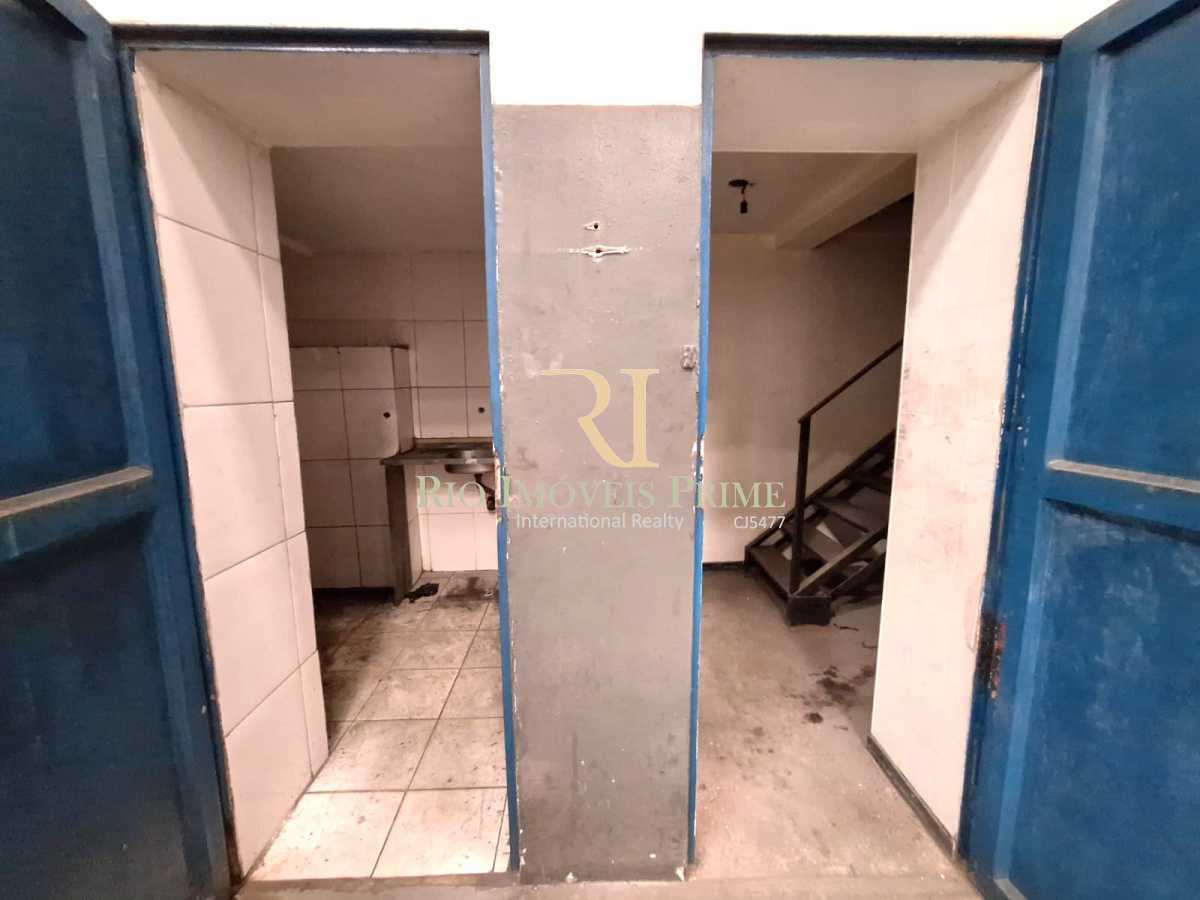 Conheça BANHEIROS. do imóvel - GALPÃO / SÃO CRISTÓVÃO / 2.321M² - RPGA00040 - 7 BANHEIROS. - 7