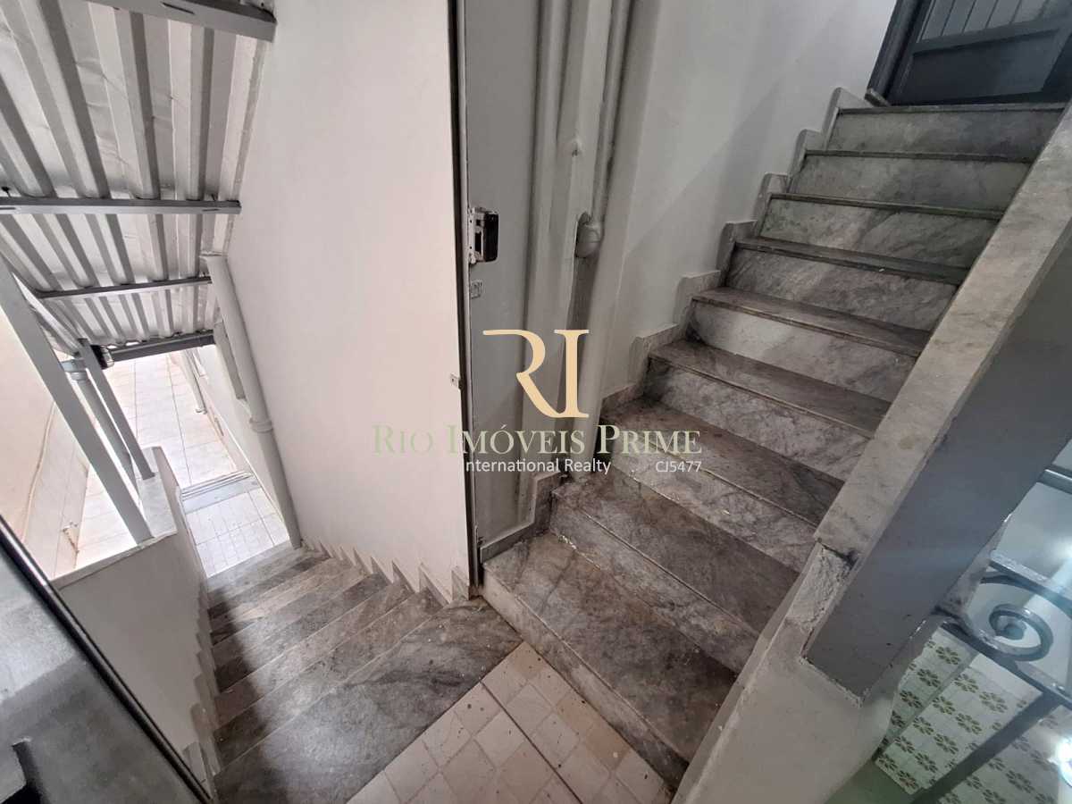 ACESSO 2º ANDAR. - 10