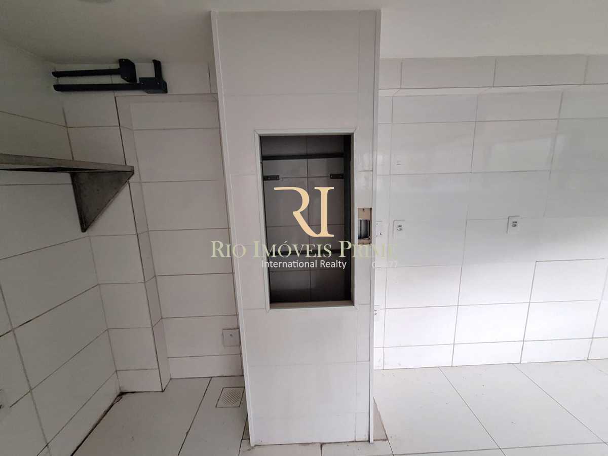 Conheça ELEVADOR MEZANINO. do imóvel - Jardim Oceânico / loja comercial - RPLJ00014 - 17 ELEVADOR MEZANINO. - 17