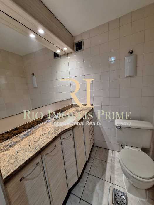 BANHEIRO SOCIAL. - 14