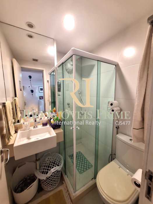 BANHEIRO SOCIAL. - 13