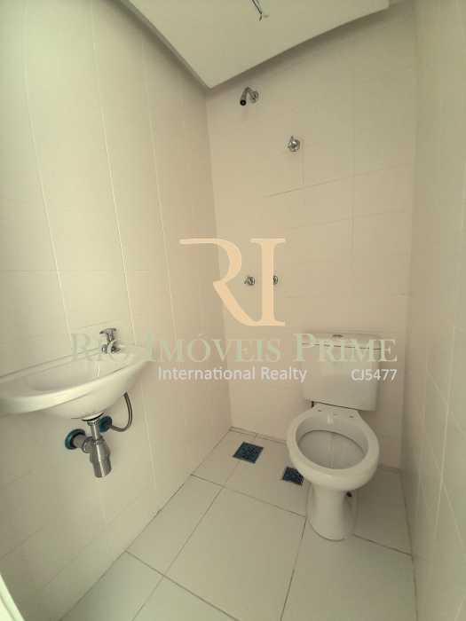 BANHEIRO DE SERVIÇO - 18