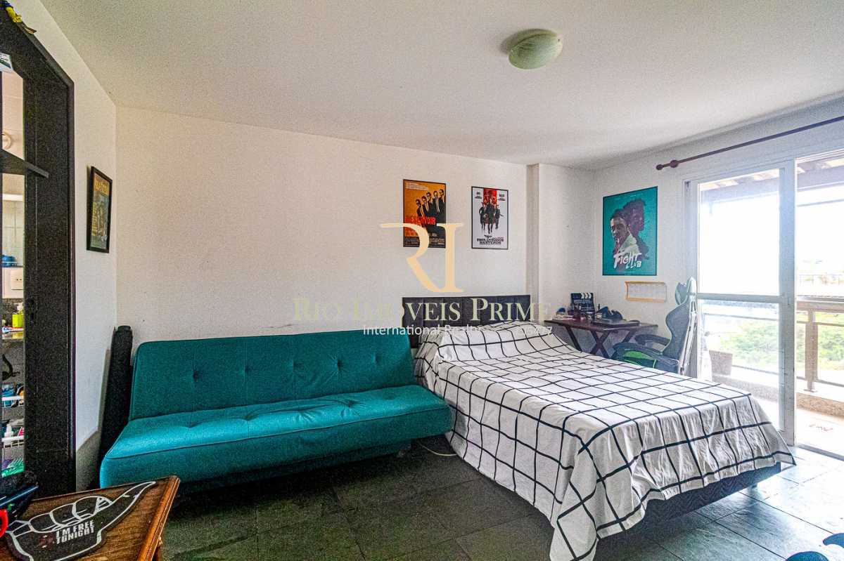 SUITE 2 - 11
